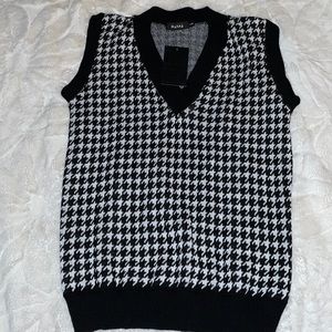 Women vest new with tags
